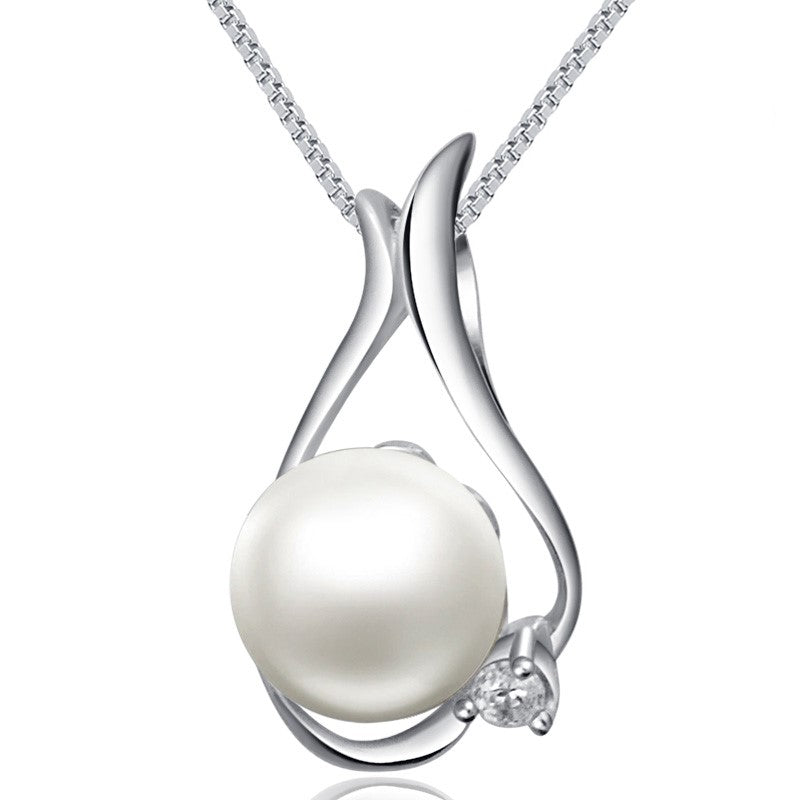 Women's Classic 925 Sterling Silver Pearl in a Tulip Pendant